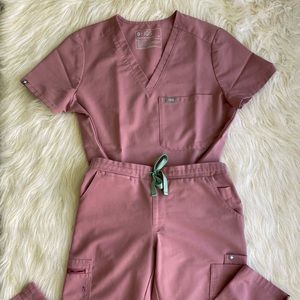 SOLD Figs scrubs set XS Pale Mauve